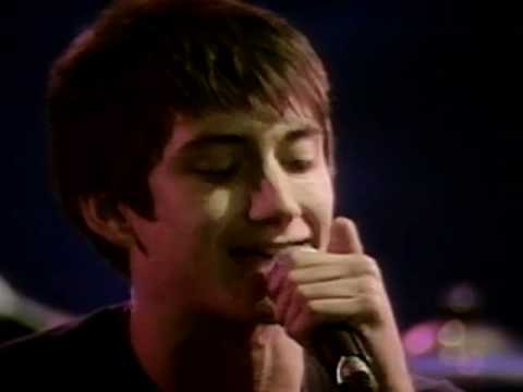 Arctic Monkeys - I Bet You Look Good on the Dancefloor