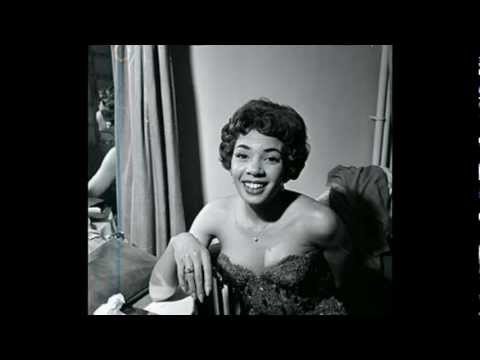 Shirley Bassey - Reach for the Stars